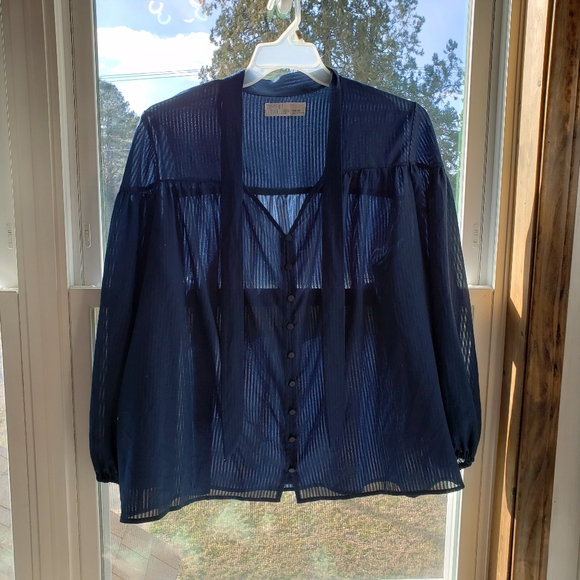 Blue blouse with tank - Picture 3 of 3